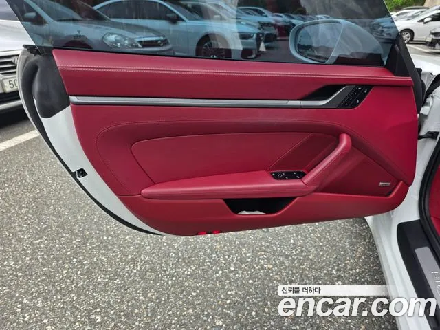 Porsche 911 2024 thumb 10