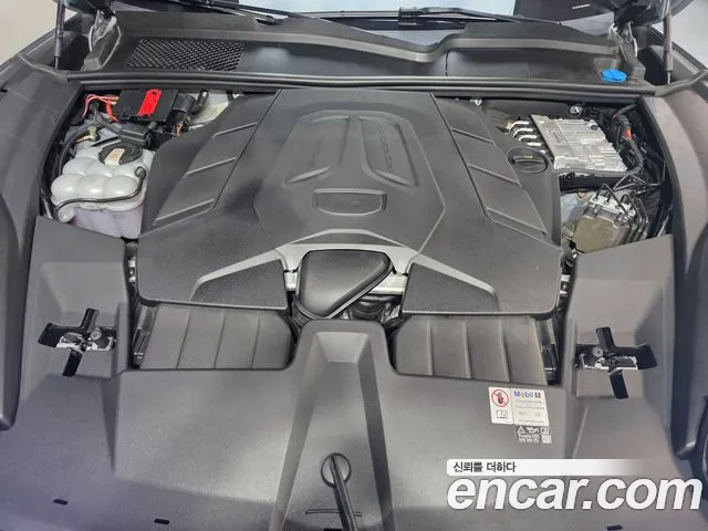 Porsche Cayenne 2024 thumb 6