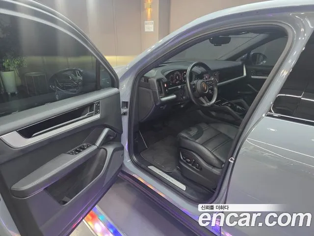 Porsche Cayenne 2024 thumb 10