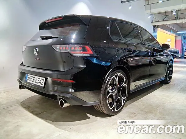 Volkswagen Golf Sportsvan 2025 thumb 2