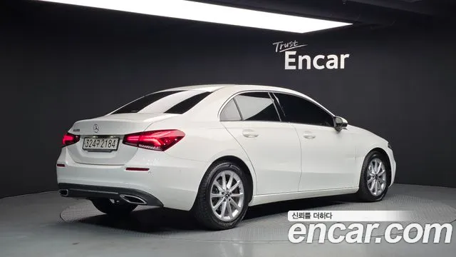Mercedes-Benz A-Класс 2020 thumb 2