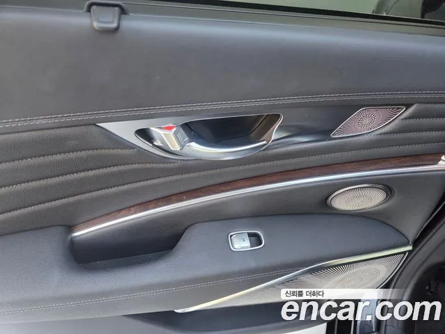 Kia K9 2019 thumb 10