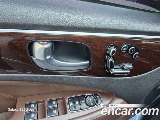 Hyundai Equus 2015 thumb 9