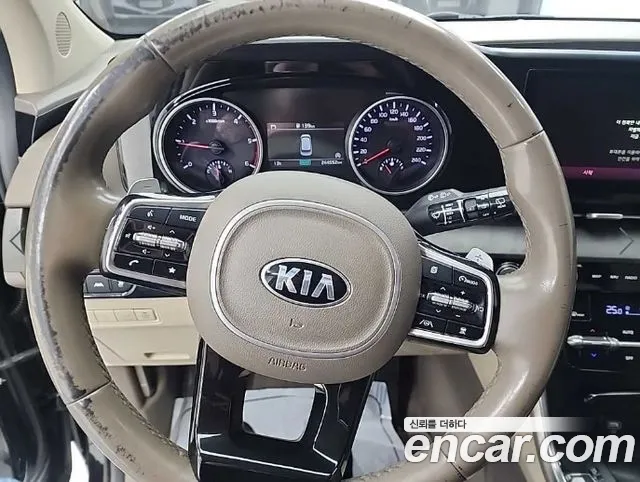 Kia Carnival 2021 thumb 9
