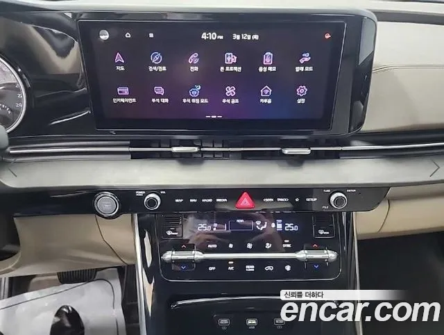 Kia Carnival 2021 thumb 10