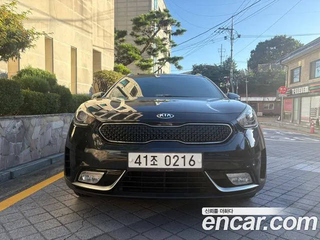 Kia Niro 2016 thumb 3