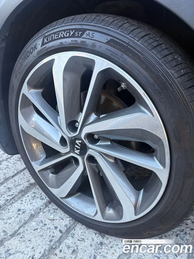 Kia Niro 2016 thumb 5