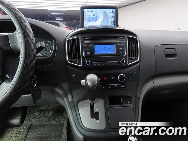 Hyundai Starex 2018 thumb 10