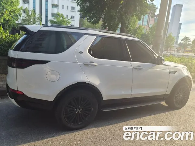 Land Rover Discovery 2018 thumb 4