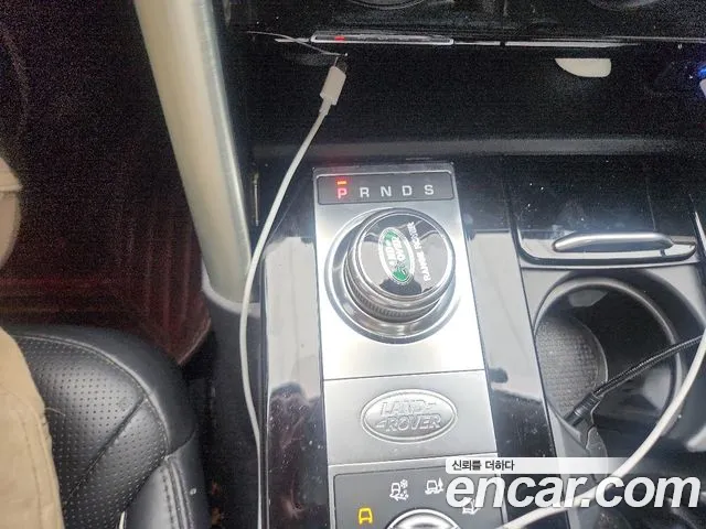 Land Rover Discovery 2018 thumb 9