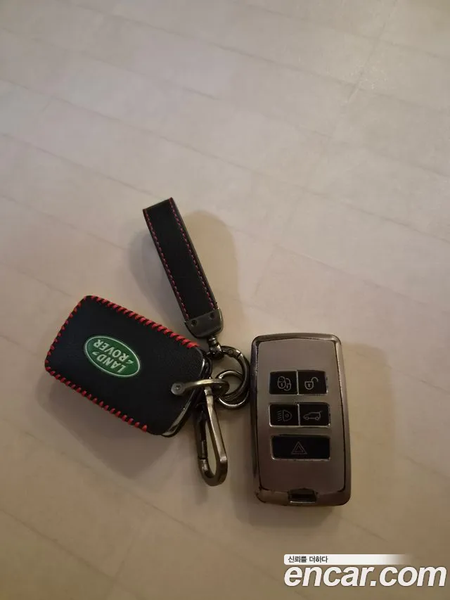 Land Rover Discovery 2018 thumb 10