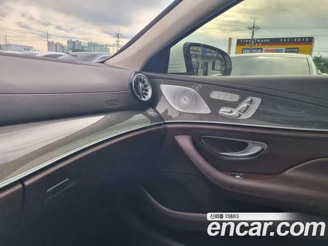 Mercedes-Benz CLS-Class 2018 thumb 8