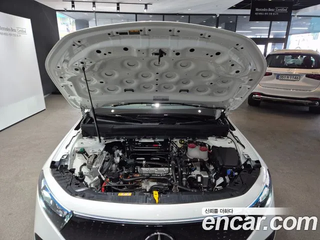 Mercedes-Benz EQB 2026 thumb 6