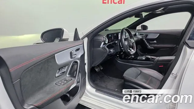 Mercedes-Benz CLA 2022 thumb 9