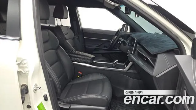 KG_Mobility_Ssangyong Torres 2022 thumb 11