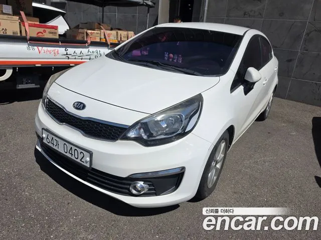Kia Pride 2015 thumb 5