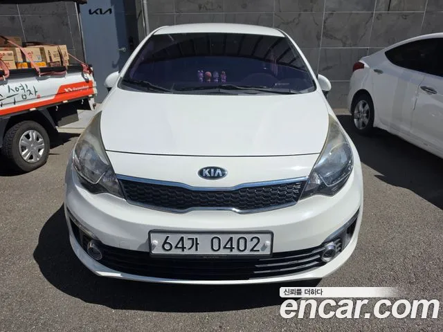 Kia Pride 2015 thumb 6