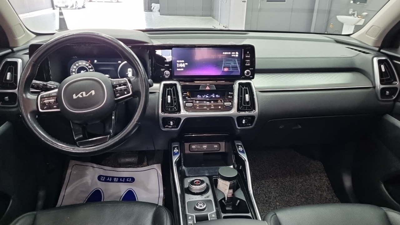 Kia Sorento 2023 thumb 7
