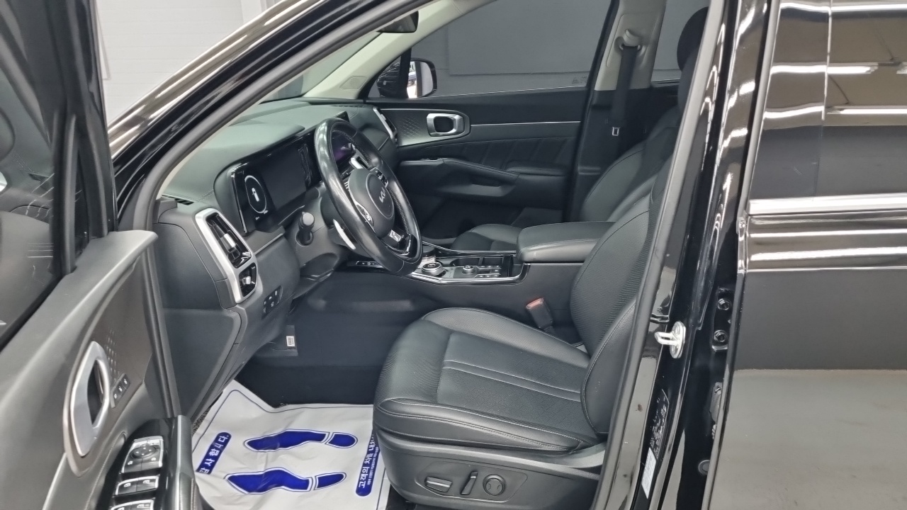 Kia Sorento 2023 thumb 10