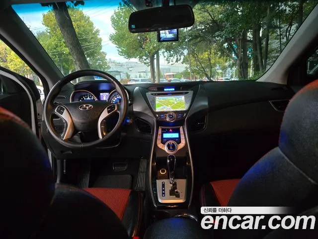 Hyundai Avante 2010 thumb 2