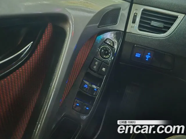 Hyundai Avante 2010 thumb 8