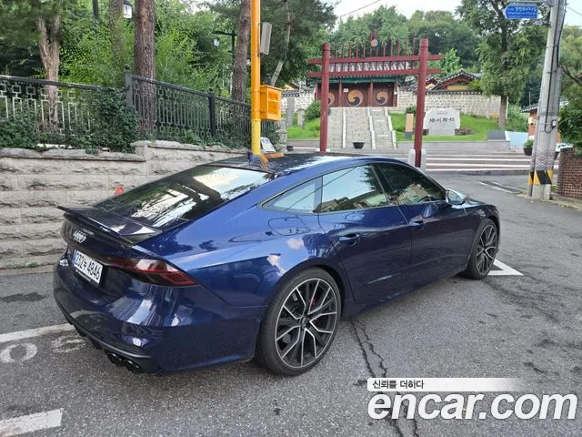 Audi S7 2021 thumb 2