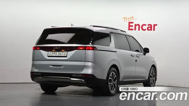 Kia Carnival 2021 thumb 2