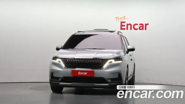 Kia Carnival 2021 thumb 3