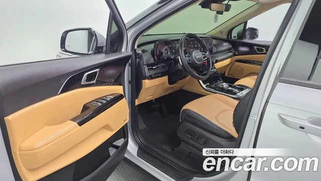 Kia Carnival 2021 thumb 10