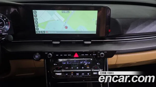 Kia Carnival 2021 thumb 12
