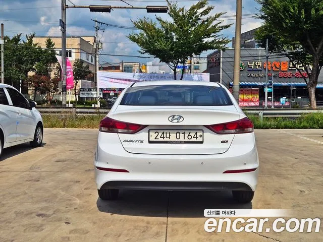 Hyundai Avante 2016 thumb 5