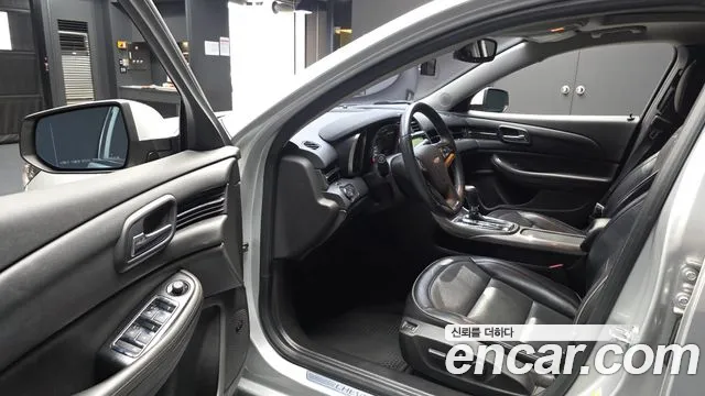 ChevroletGMDaewoo Malibu 2012 thumb 10