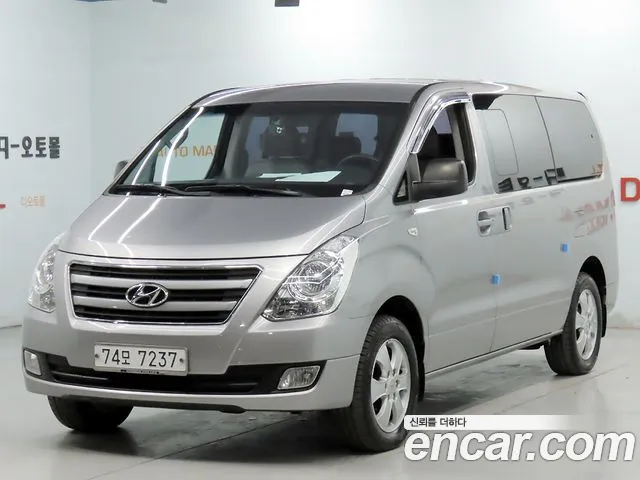 Hyundai Starex 2017 thumb 2