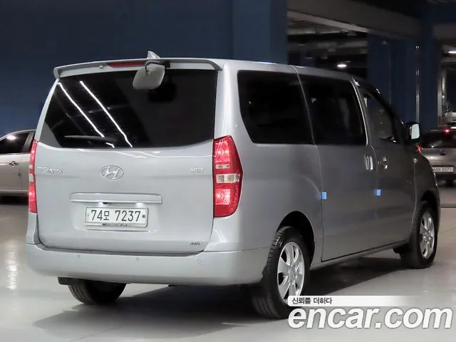 Hyundai Starex 2017 thumb 4