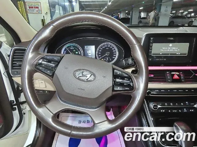 Hyundai Grandeur 2017 thumb 9