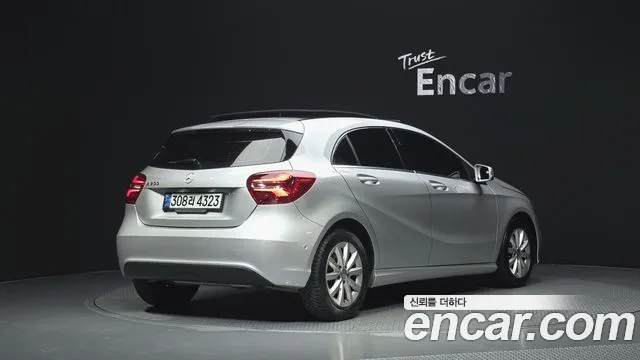 Mercedes-Benz A-Класс 2016 thumb 2