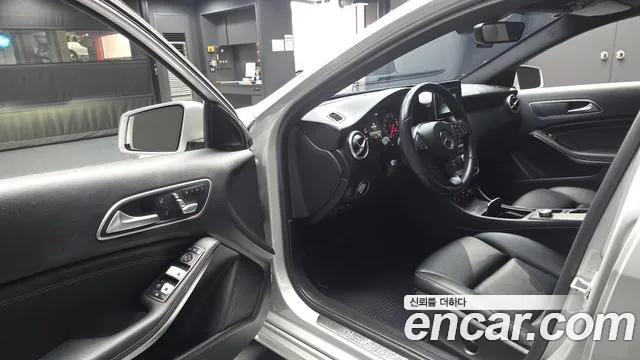Mercedes-Benz A-Класс 2016 thumb 10