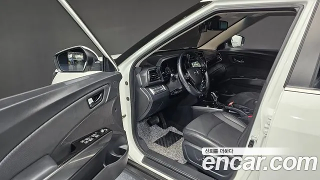 KG_Mobility_Ssangyong TIBOLI 2022 thumb 10