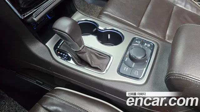 Jeep Cherokee 2019 thumb 9