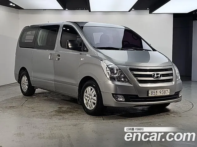 Hyundai Starex 2015 thumb 2