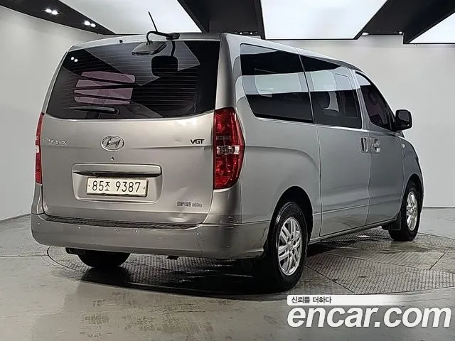 Hyundai Starex 2015 thumb 4