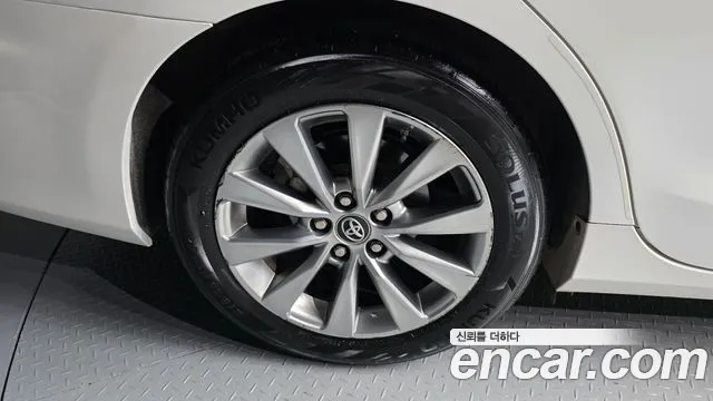 Toyota Camry 2016 thumb 5