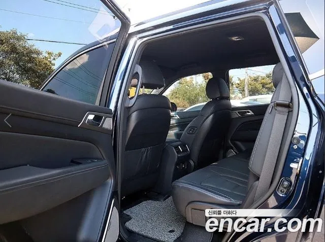 KG_Mobility_Ssangyong Rexton 2018 thumb 11