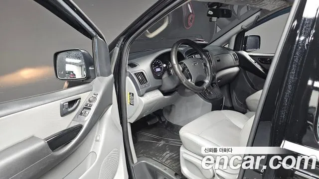 Hyundai Starex 2019 thumb 12