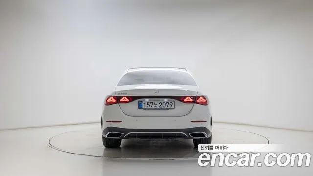 Mercedes-Benz E-Класс 2026 thumb 4