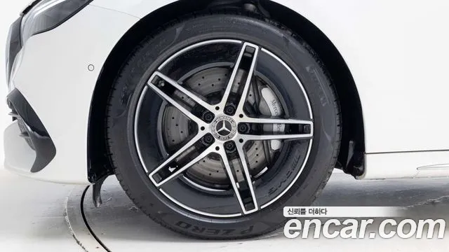 Mercedes-Benz E-Класс 2026 thumb 5