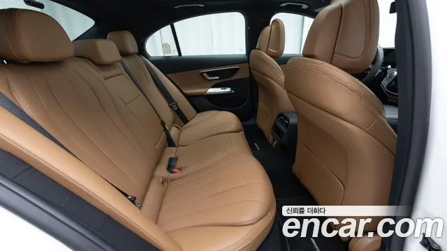 Mercedes-Benz E-Класс 2026 thumb 10
