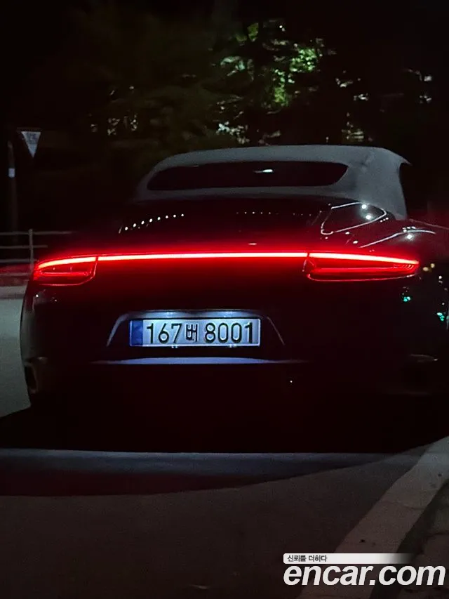 Porsche 911 2018 thumb 5
