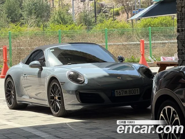 Porsche 911 2018 thumb 7