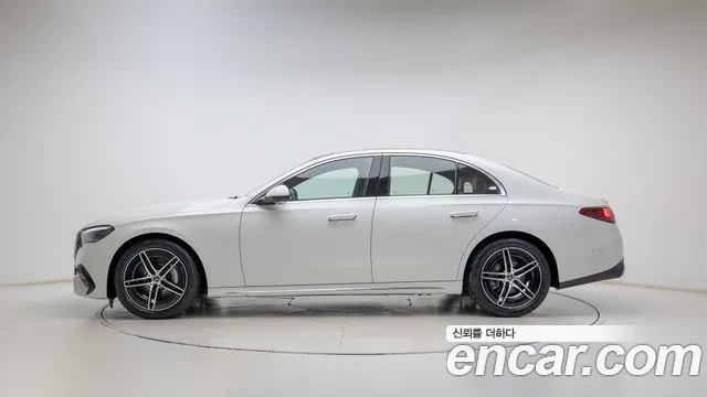 Mercedes-Benz E-Класс 2025 thumb 4